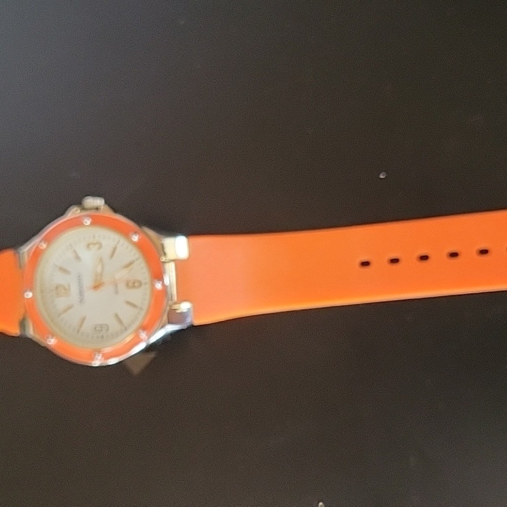 Ladies Orange Watch - Picture 4 of 4
